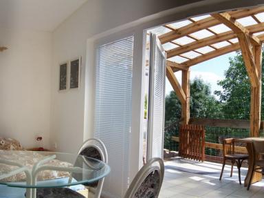 Apartmán s krytou terasou s možností posezení