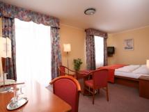 Hotel Baťov – Společenský dům