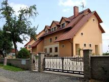Školící a rekreační středisko Trosky
