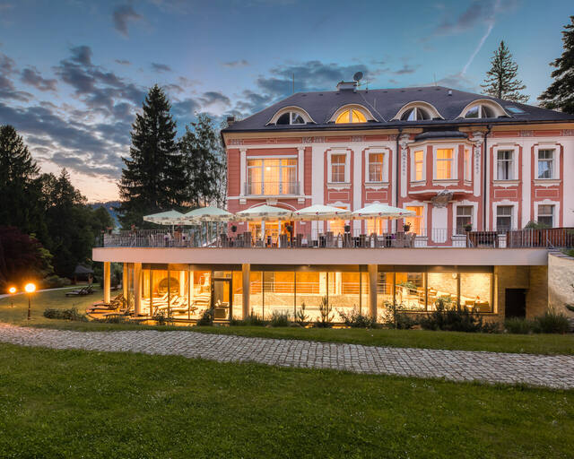 Wellness & spa hotel Villa Regenhart