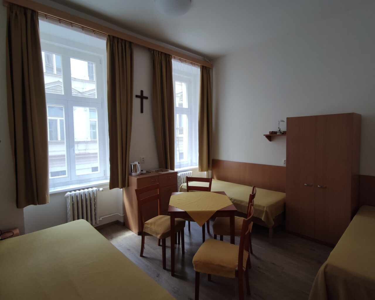 Hostel KDS