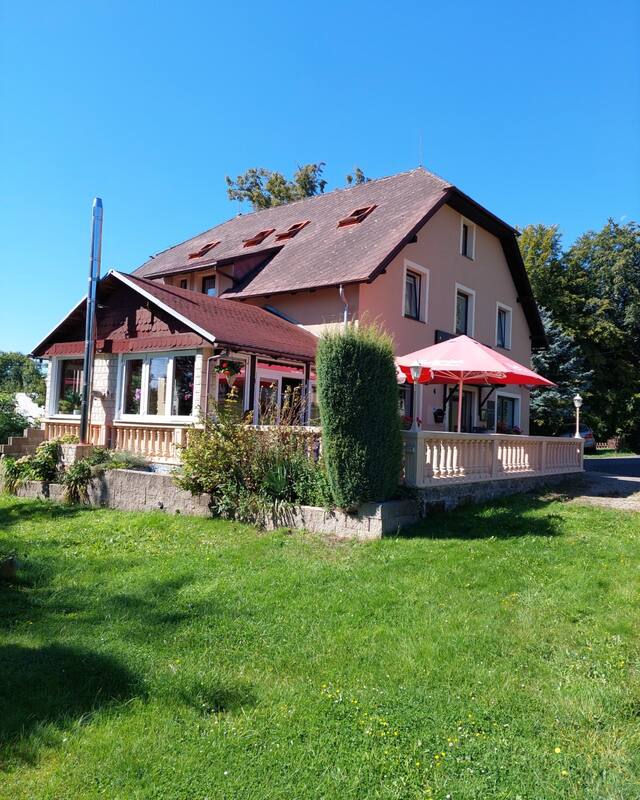 restaurace-pension na Točně