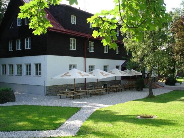 AutoClub Hotel