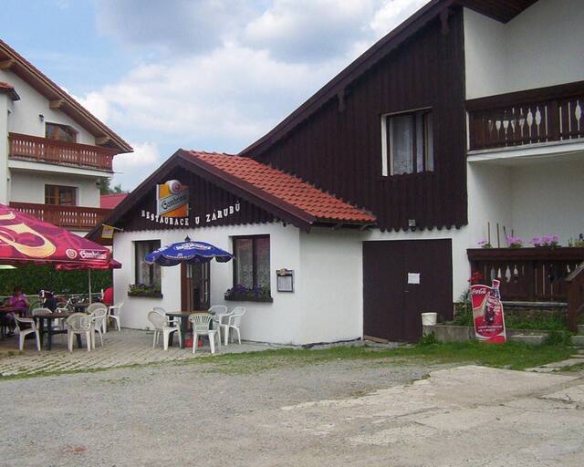 Penzion a restaurace U Zárubů