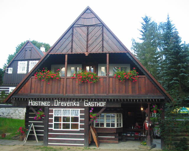 Penzion a hostinec Dřevěnka