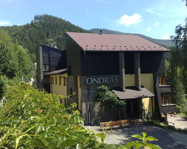 Hotel Ondráš z Beskyd