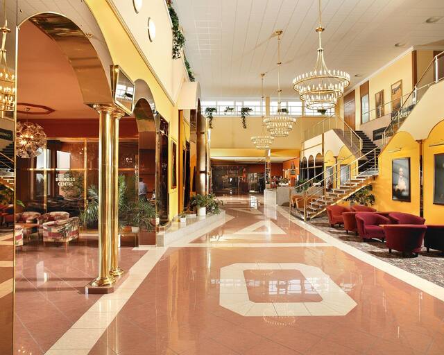 TOP HOTEL Praha****