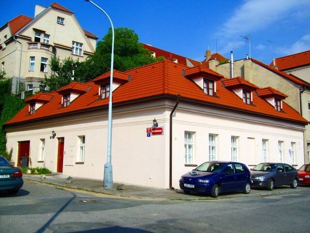 GJ Residence Na Vinohradu, s.r.o.