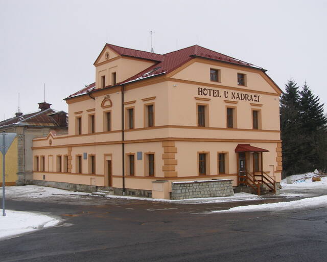 Pension a Hotel U nádraží v Teplé