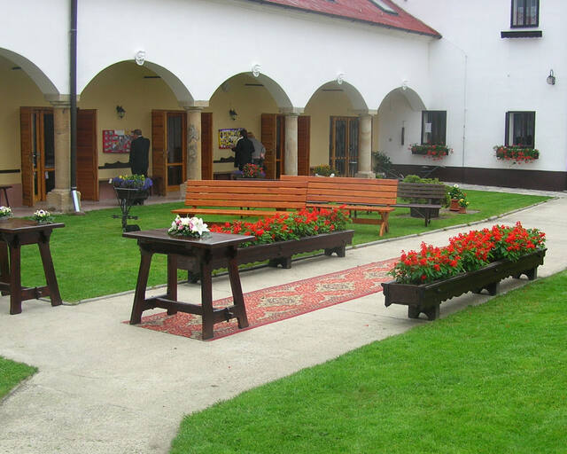 Hotel Valaskuv Grunt