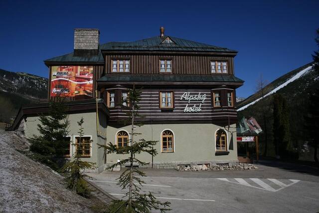 Alpský Hotel