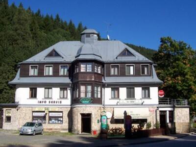 Hotel Máj