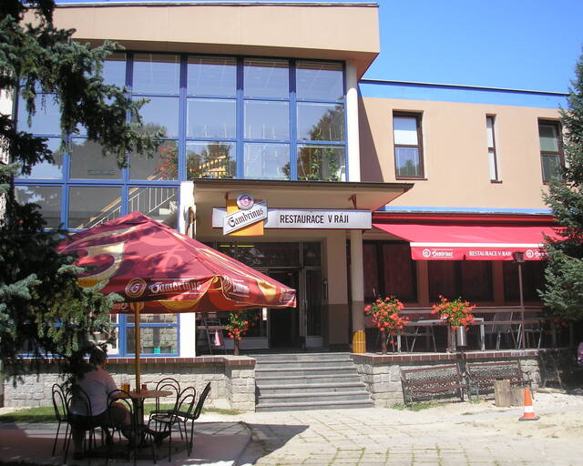 Penzion a restaurace V Ráji