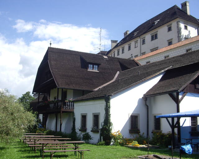 Penzion a restaurace U Tkadlen