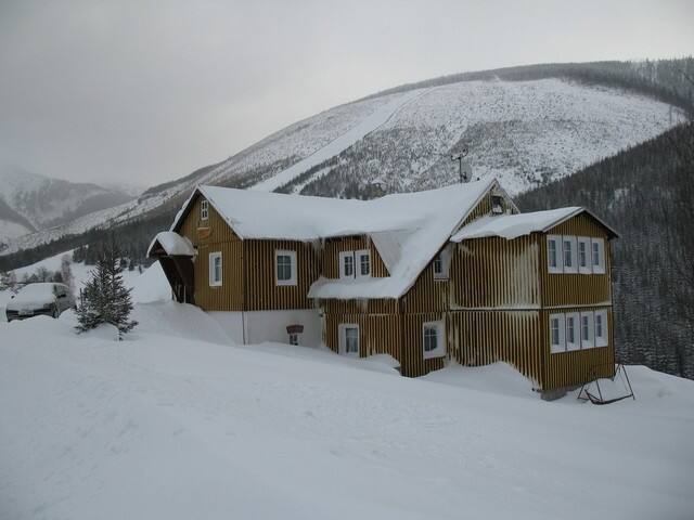 Pension 48