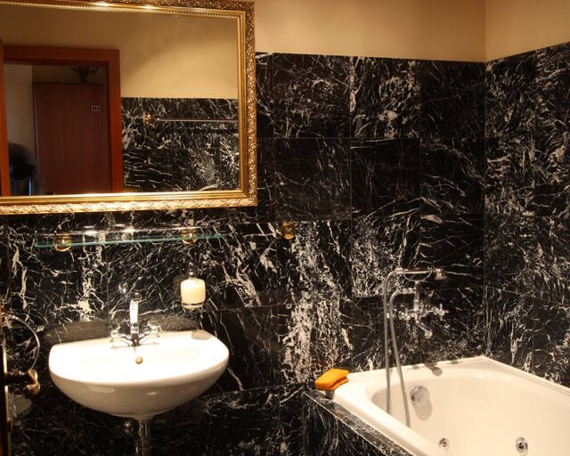 King Charles Boutique Residence