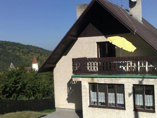 Penzion s výhledem na hrad Křivoklát