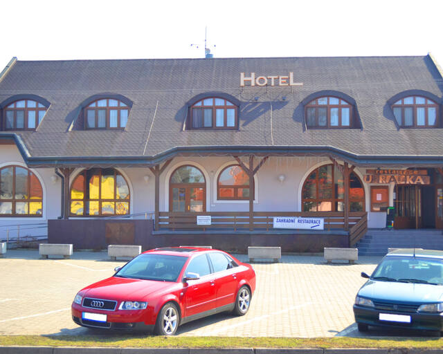 Hotel a restaurace U Racka