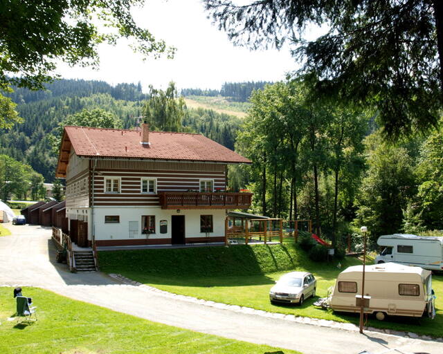Autocamp a penzion Zákoutí