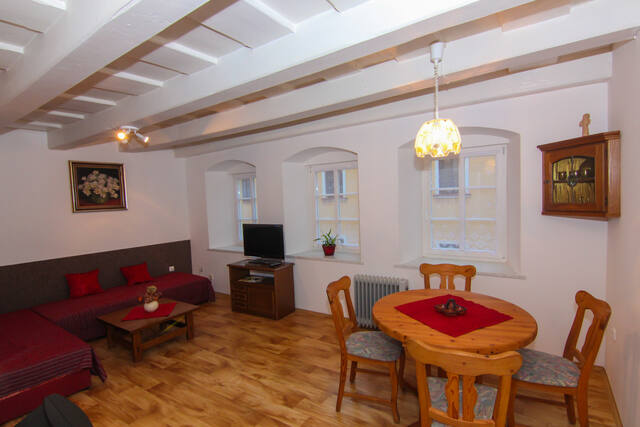 Apartmány Opočenského 92