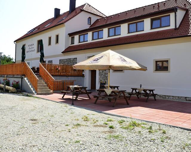 Penzion a Restaurace Myslivna