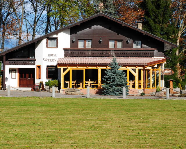 Hotel Ostrovec